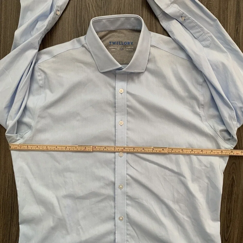 Twillory Mens Blue Performance Athletic button long sleeve 17/34-35 small tear - Picture 6 of 9